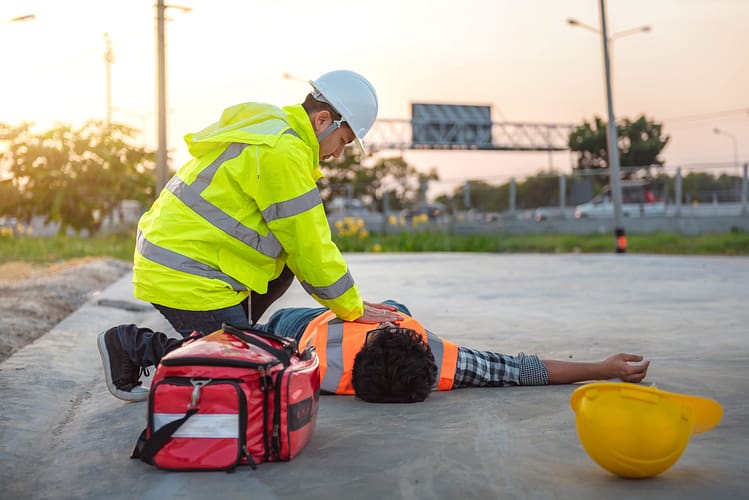 Accident at work of construction labor people, Basic First aid a